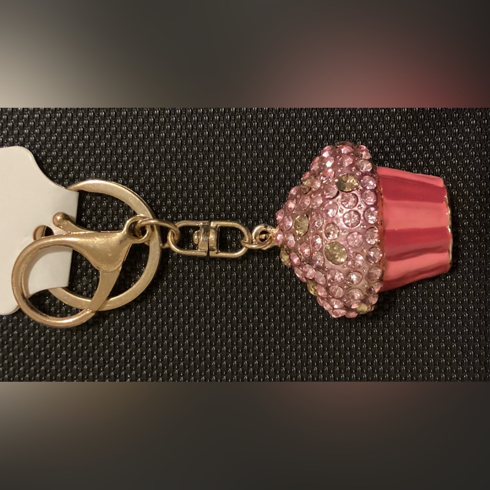 Cupcake Rhinestoned Sprinkles Purse/Keychain Tag NEW - Picture 2 of 4